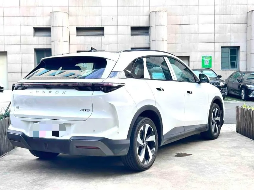 ARCFOX 2026 αT5 (Alpha T5) 560 Yuanjing Zhixing Edition, Automatic Transmission 3