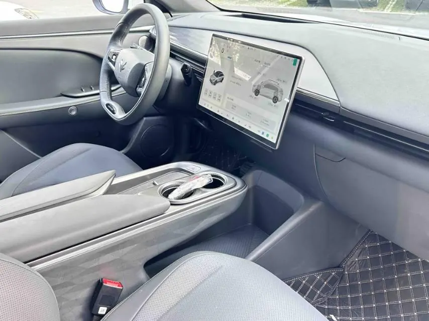 ARCFOX 2026 αT5 (Alpha T5) 560 Yuanjing Zhixing Edition, Automatic Transmission 6