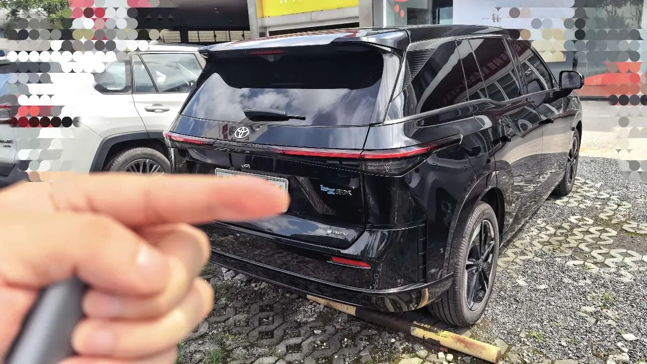 Toyota 2025 Platinum Intelligence 3X 520 Pro Advanced Intelligence Driving Edition Automatic Gear 5