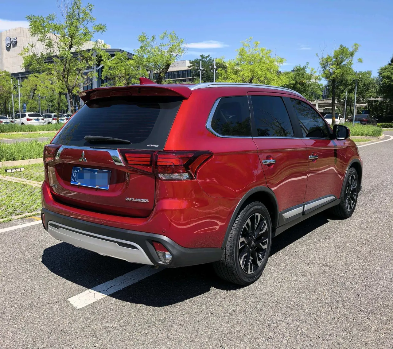 Mitsubishi 2020 Outlander 2.4 stepless four-wheel drive to enjoy the version of 7-seat automatic gear 4
