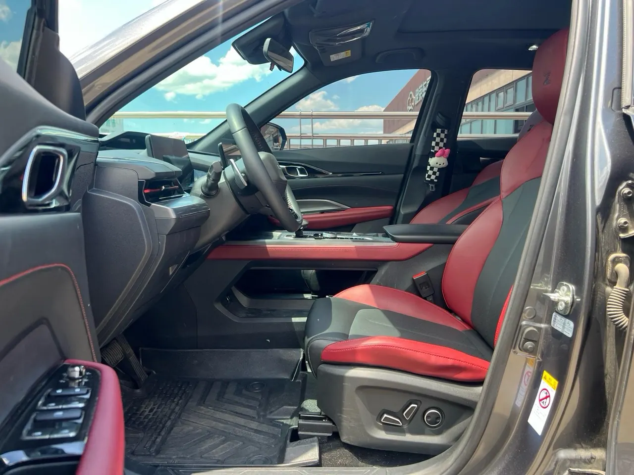 Oshan 2023 Z6 2.0T Blue Whale Zhiyuan Automatic Gear 6