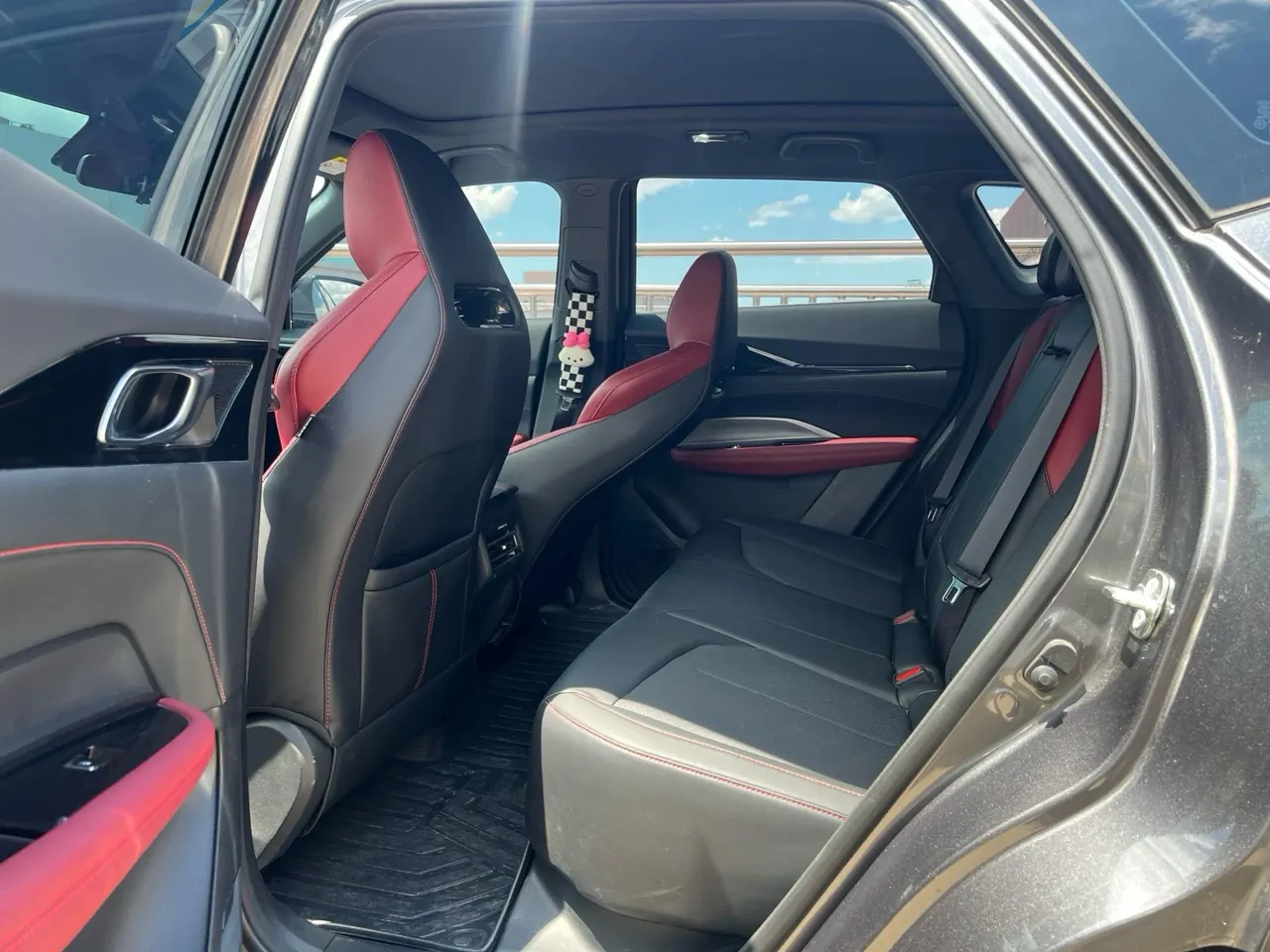 Oshan 2023 Z6 2.0T Blue Whale Zhiyuan Automatic Gear 7