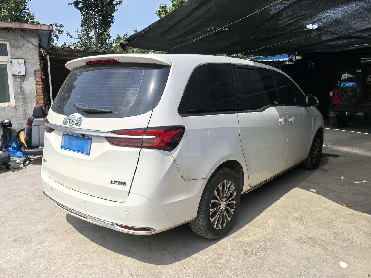 Buick 2023 GL8 Land Business Class 48V 2.0T 652T Comfortable Automatic Gear 3