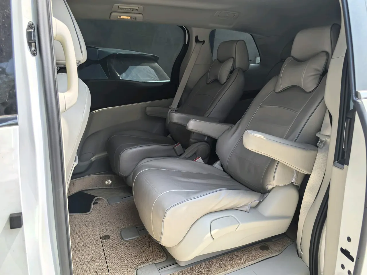 Buick 2023 GL8 Land Business Class 48V 2.0T 652T Comfortable Automatic Gear 6