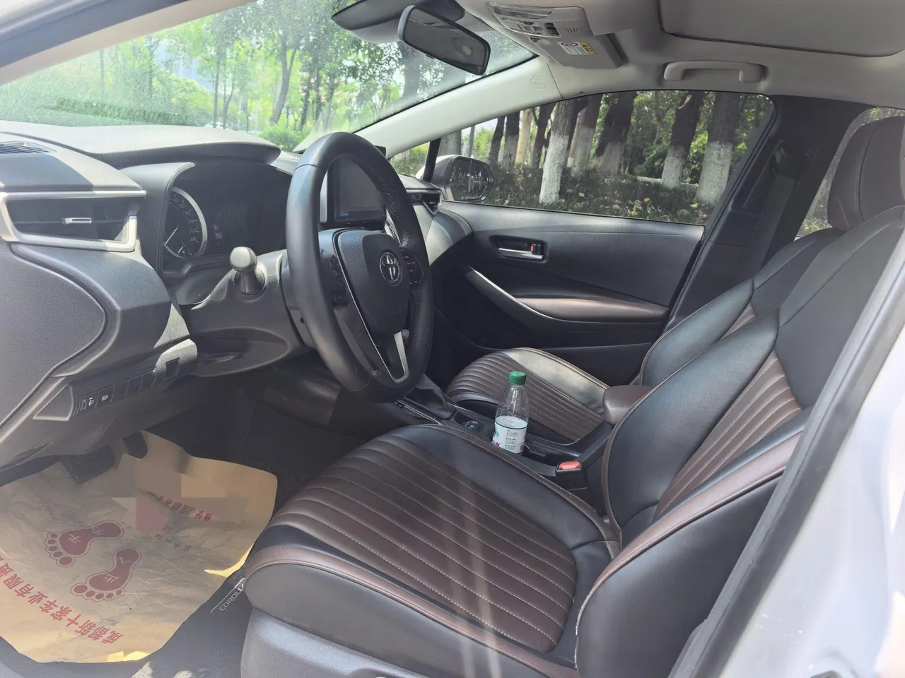 Toyota 2021 corolla 1.2T stepless elite version of automatic gear 4