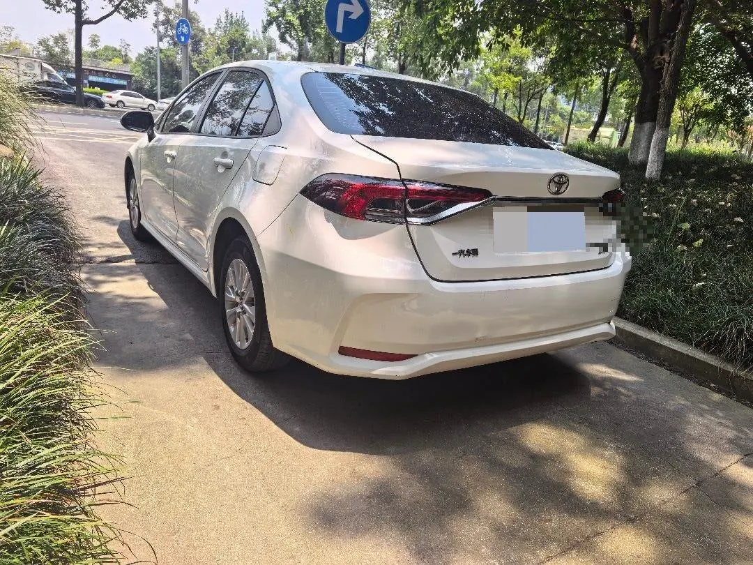 Toyota 2021 corolla 1.2T stepless elite version of automatic gear 9