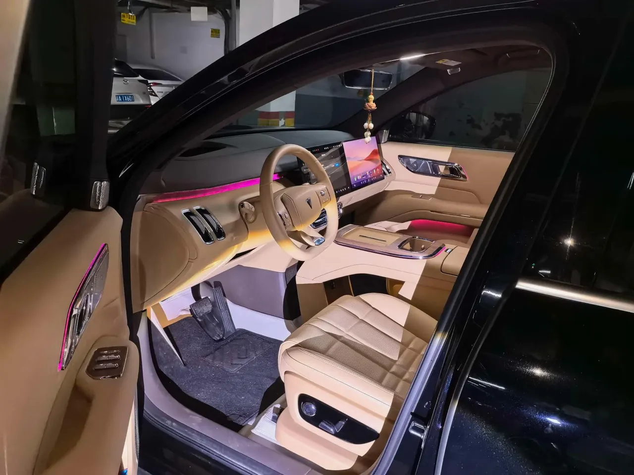 ChangAn Deepal 2025 S09 four-wheel drive Ultra long endurance high fixed version of automatic gear 3