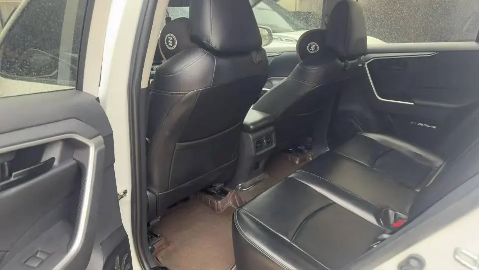 Toyota 2023 RAV4 Rongbo 2.0 Stepless Two-Drive City Edition Automatic Gear 5
