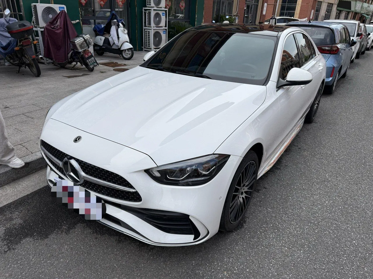 Mercedes Benz Class C 2023 C 260 L 48V 1.5T Sports Edition Automatic Gear - View 1