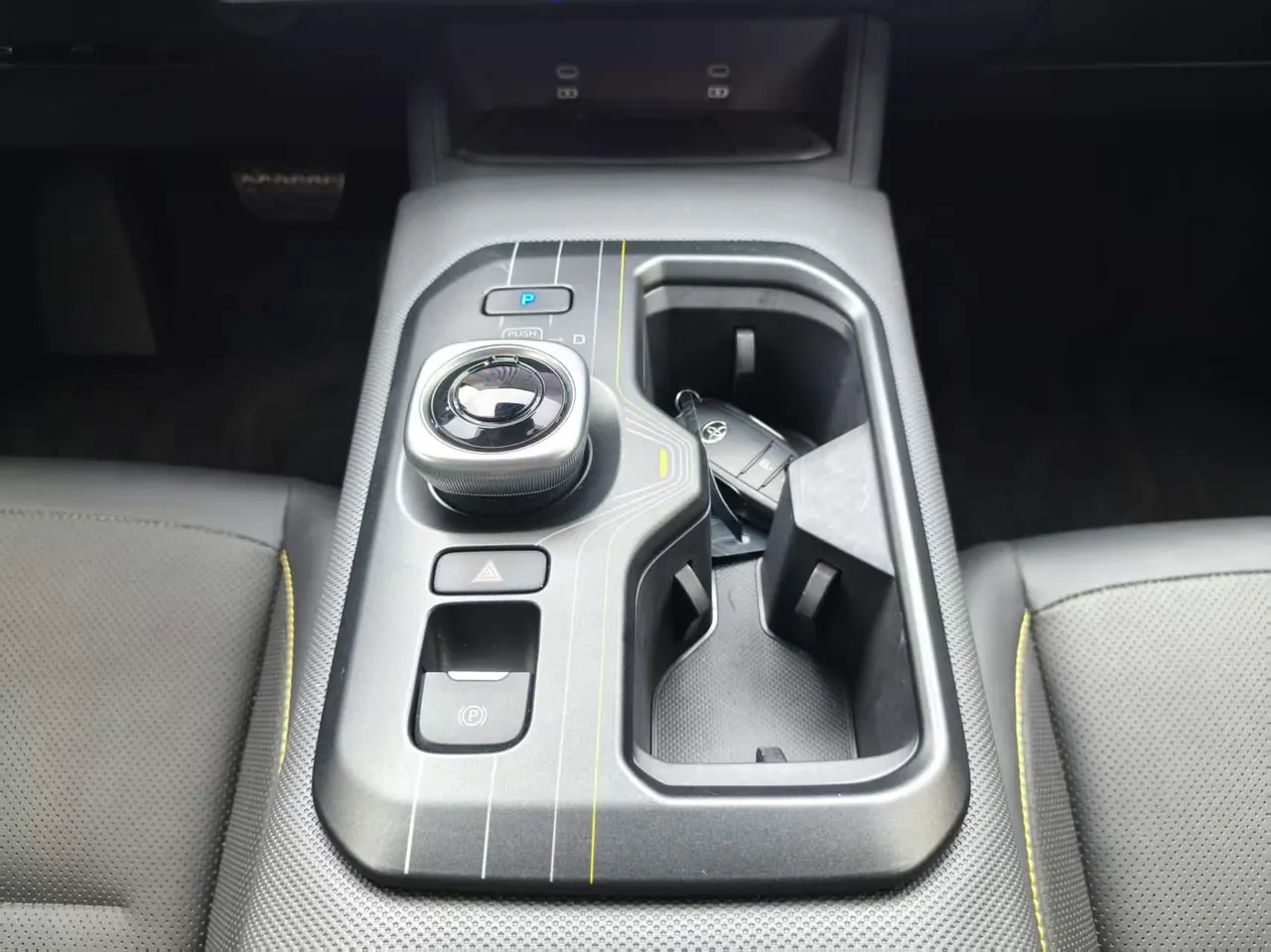 Toyota 2025 bZ 5 550 PRO Zhixing Edition Automatic Gear 11