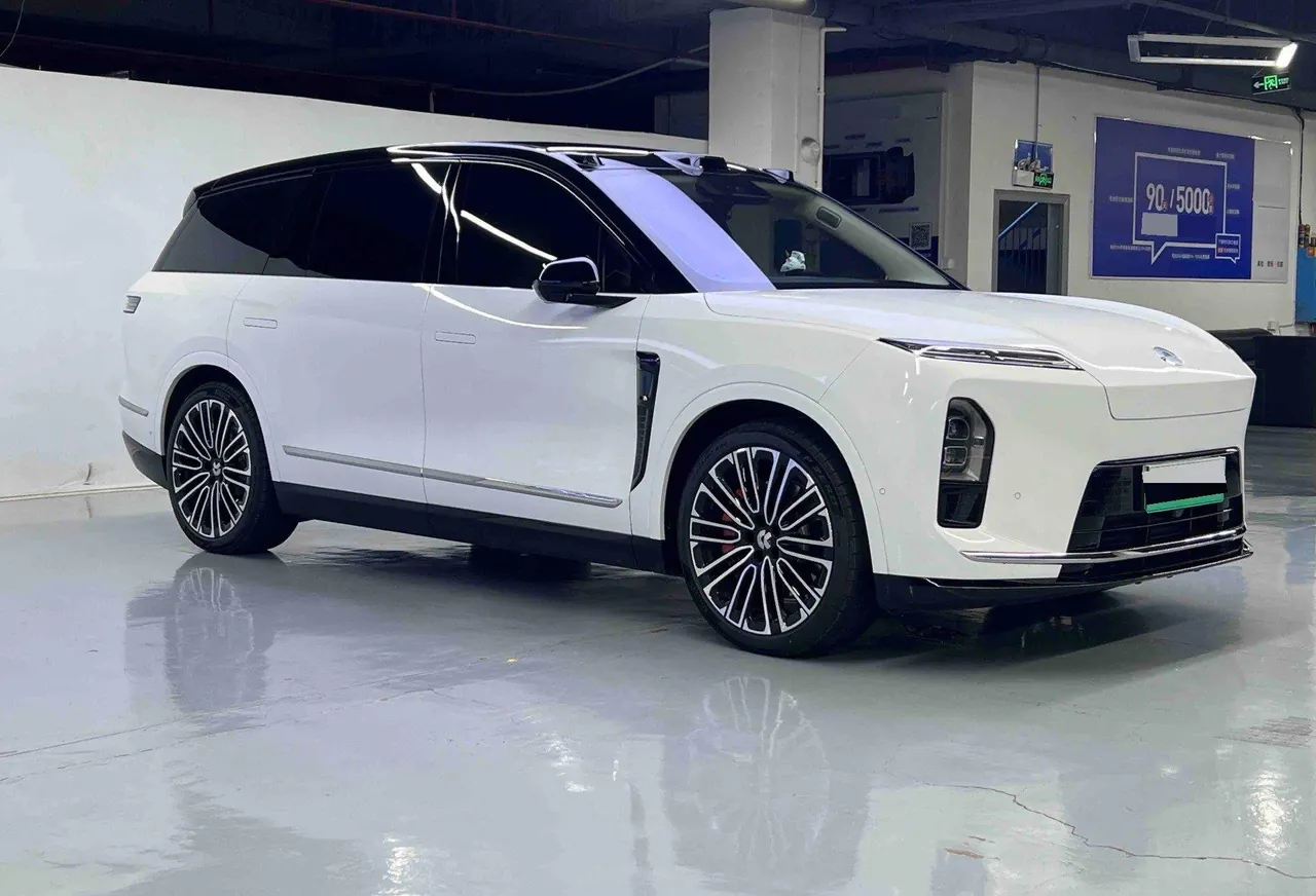 NIO 2026 ES8 6‑Seater Executive Signature Edition Automatic Transmission 3