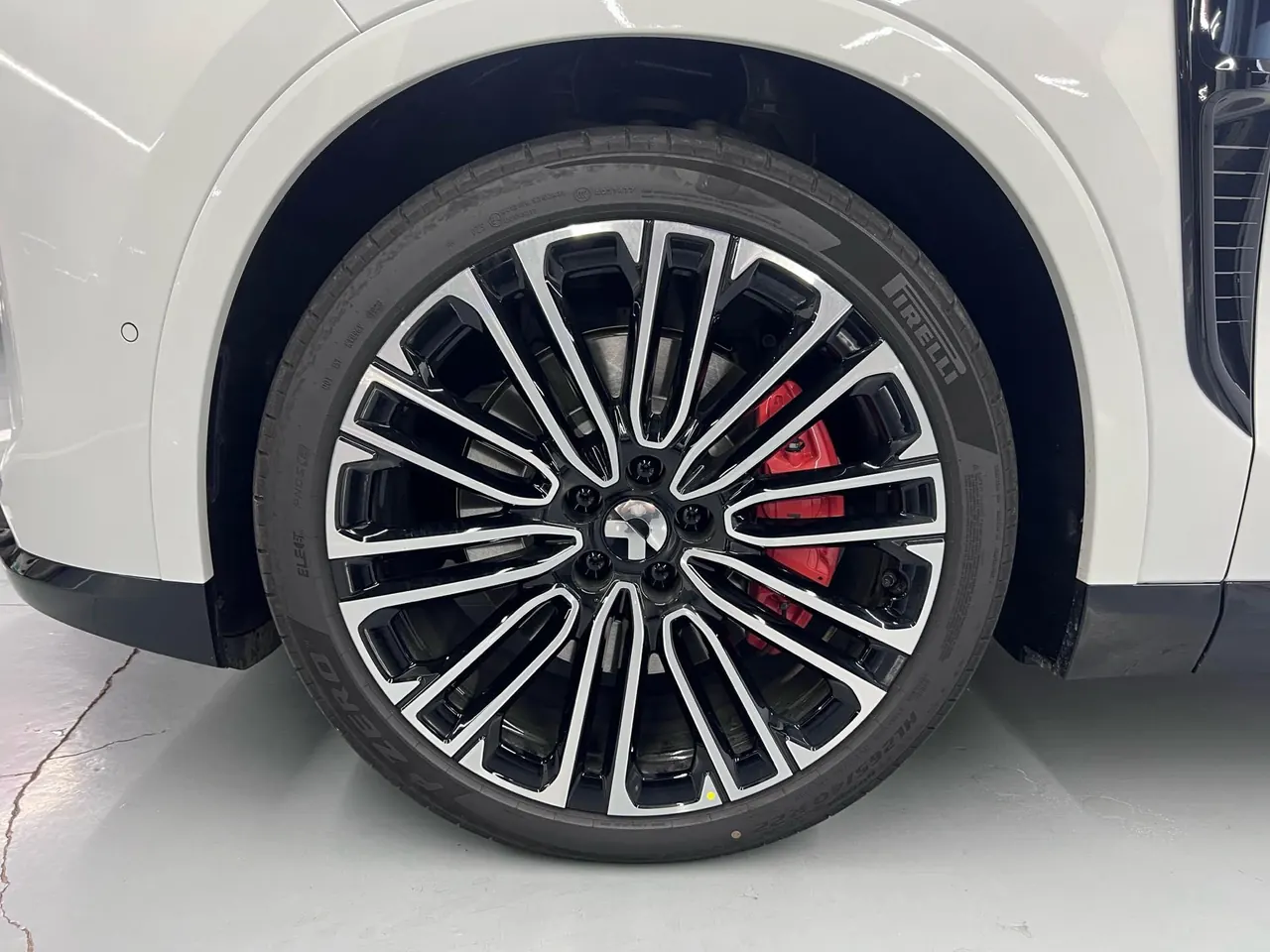 NIO 2026 ES8 6‑Seater Executive Signature Edition Automatic Transmission 8