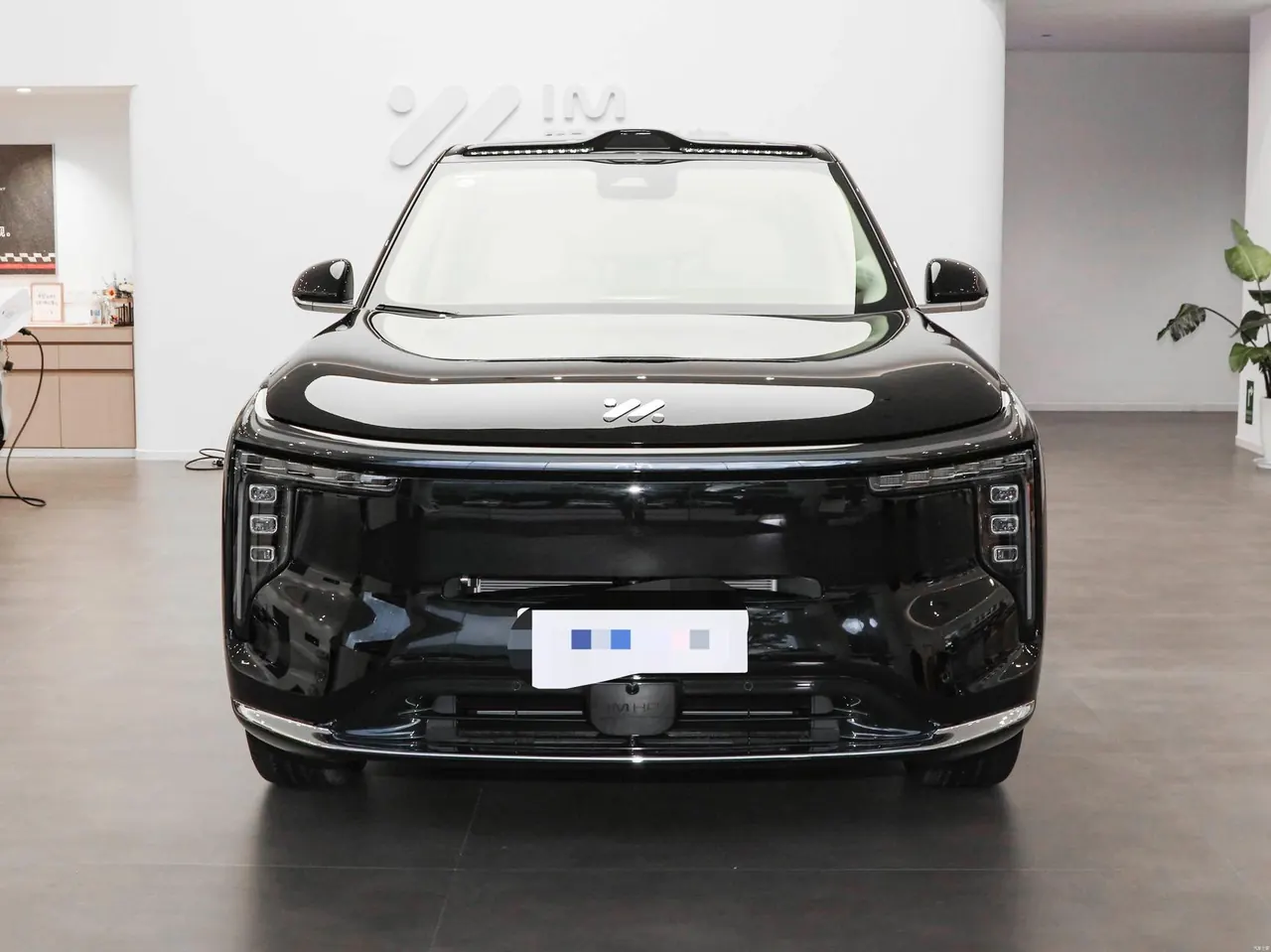IM 2026 IM LS9 52 Ultra Automatic 2