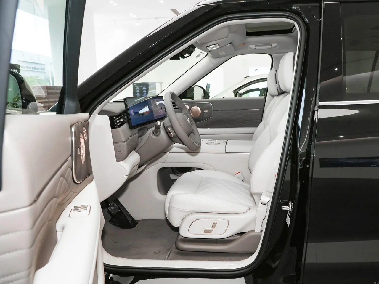 IM 2026 IM LS9 52 Ultra Automatic 5