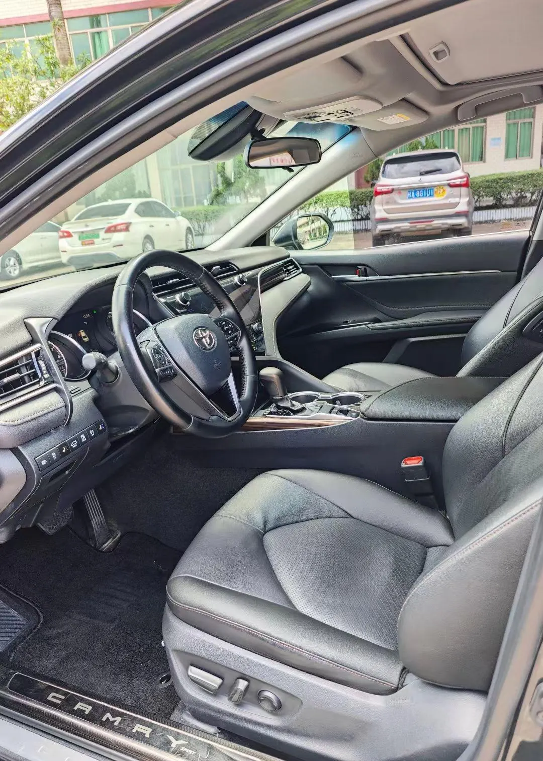 Toyota 2021 Camry 2.0G Stepless Deluxe Edition Automatic Gear 3