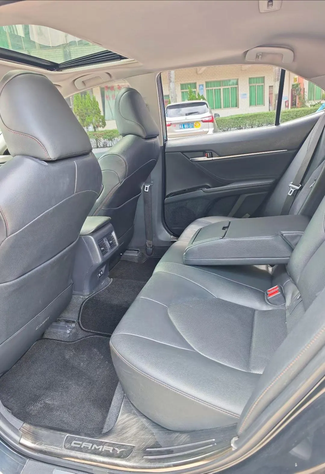 Toyota 2021 Camry 2.0G Stepless Deluxe Edition Automatic Gear 5