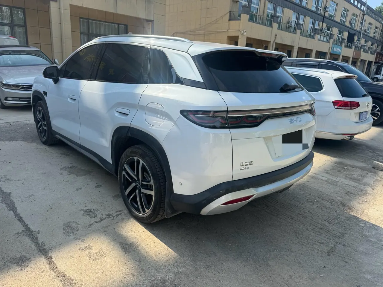 BYD 2025 Song L DM-i 1.5 Stepless Smart Driving Edition 112km Exceed Automatic Gear 5