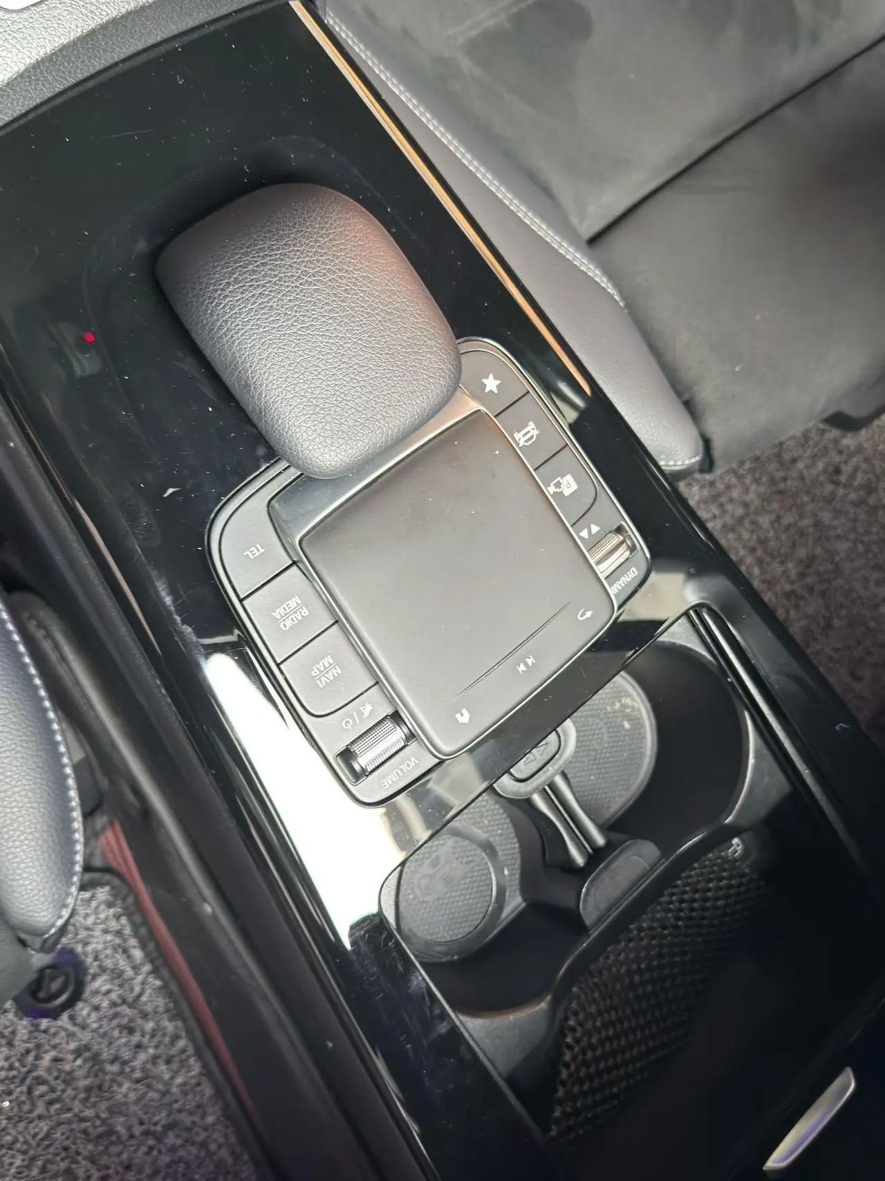 Mercedes Benz Class A 2023 A 200 L 1.3T Fashion Automatic Gear 5