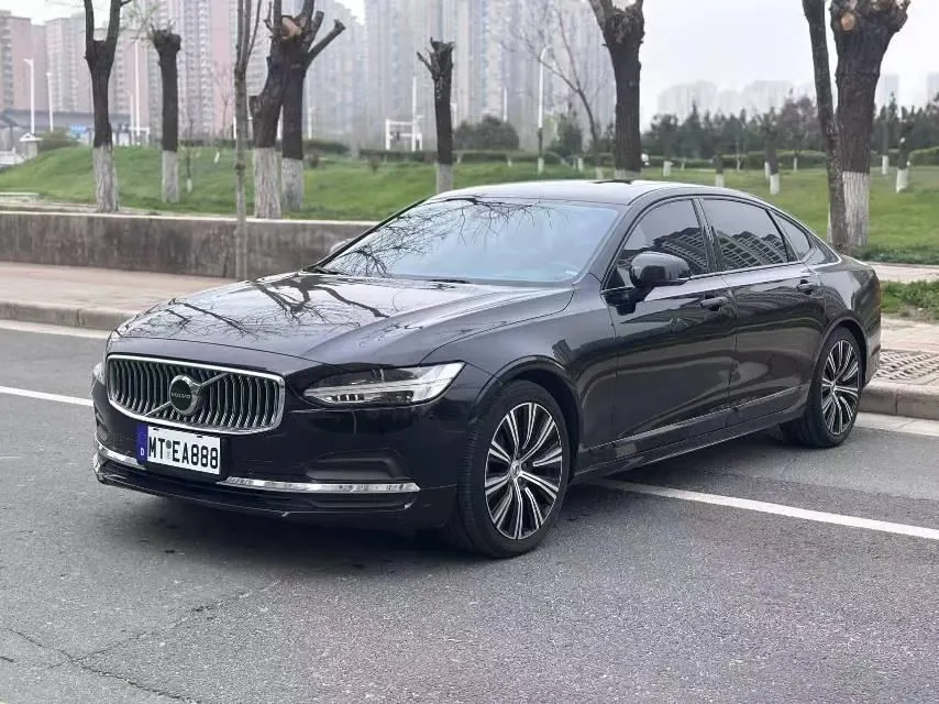 Open image lightbox: Volvo 2022 S90 48V 2.0T B5 Zhiyuan Deluxe Edition Automatic Gear