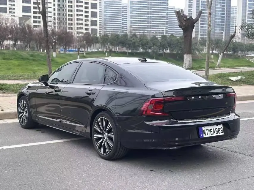 Volvo 2022 S90 48V 2.0T B5 Zhiyuan Deluxe Edition Automatic Gear 9