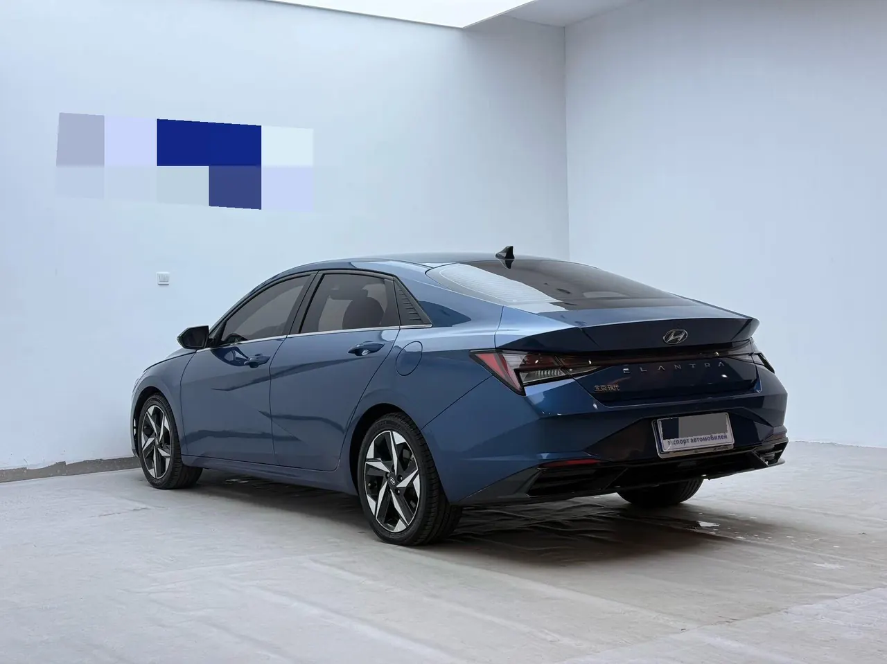 Hyundai 2021 Elantra -3-compartment 1.5 stepless LUX premium automatic gear 18