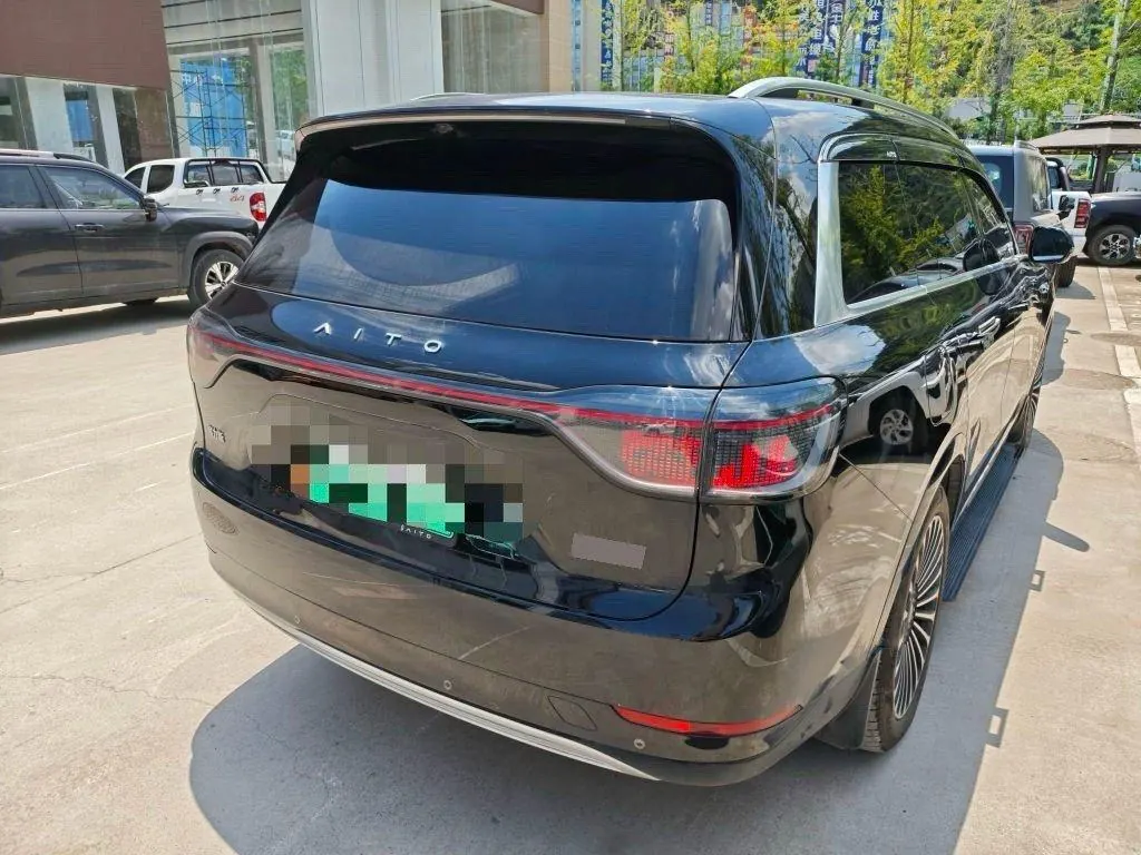 AITO 2024 AITO M9 extended range Ultra version 52kWh5 seat version automatic gear 2