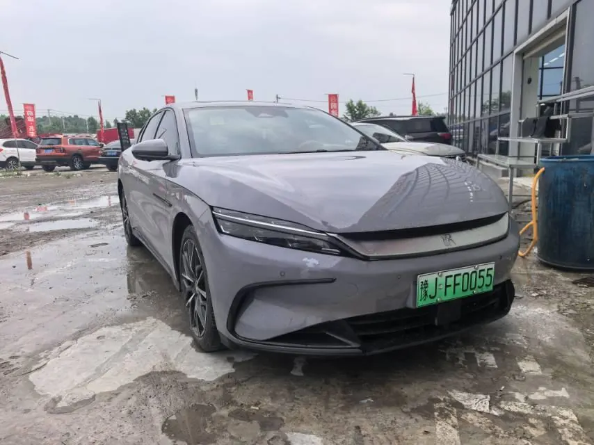 BYD 2025 Han DM-i 1.5T stepless 125KM noble automatic gear 3
