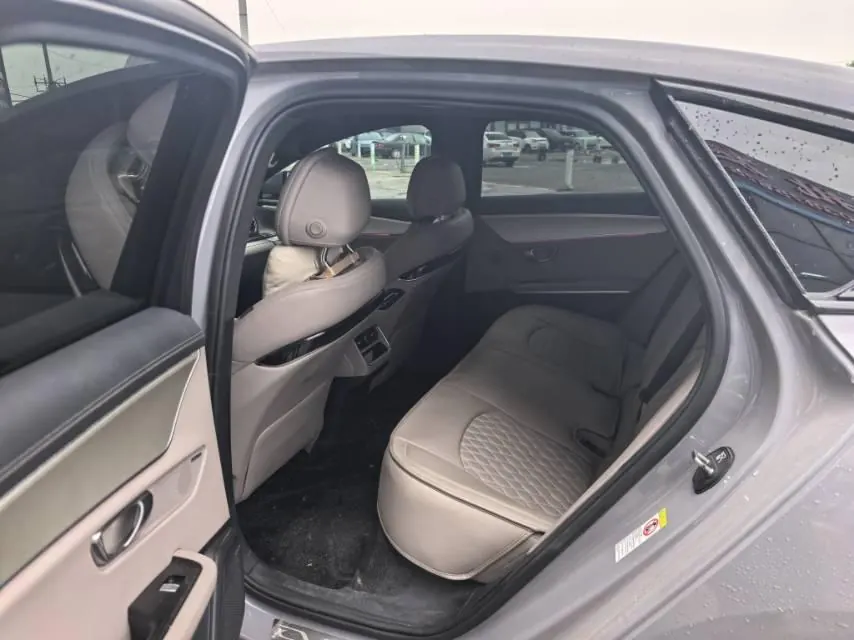 BYD 2025 Han DM-i 1.5T stepless 125KM noble automatic gear 6