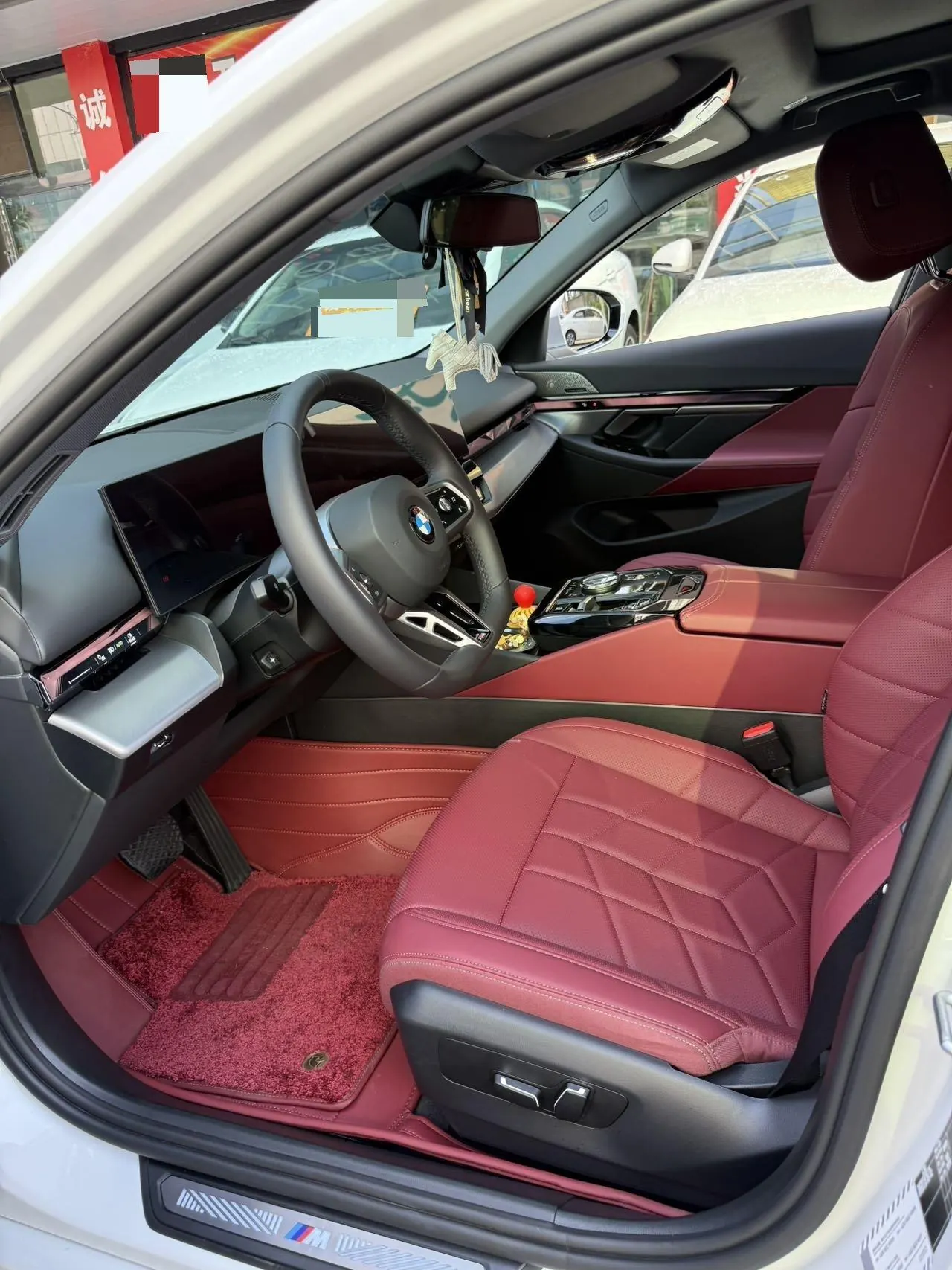 BMW 5 Series 2026 model 530Li 48V 2.0T Leading Edition M Sport Package Automatic 5