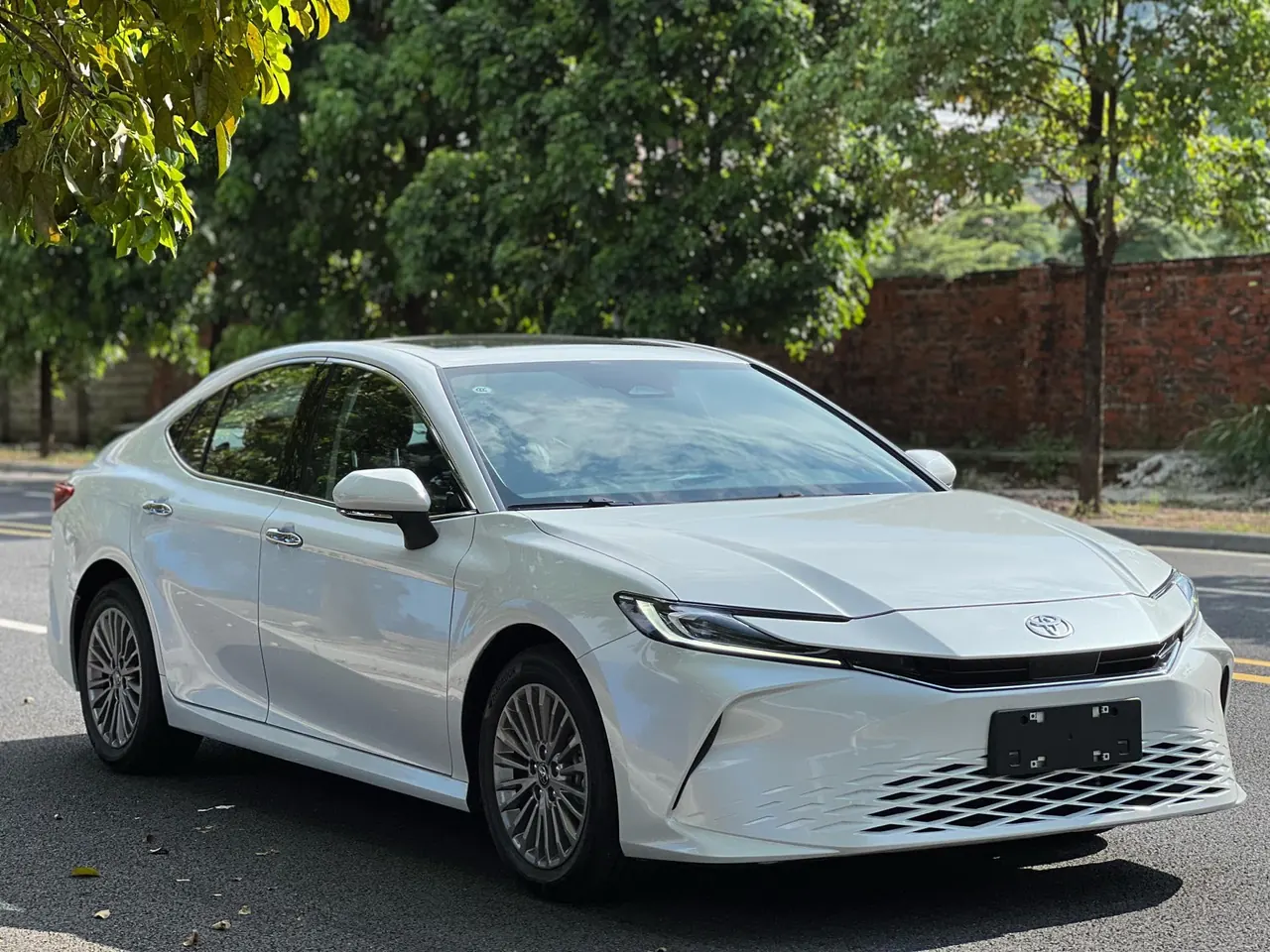 Toyota 2026 Camry Dual Engine 2.0HGVP Stepless Deluxe Automatic Gear 3