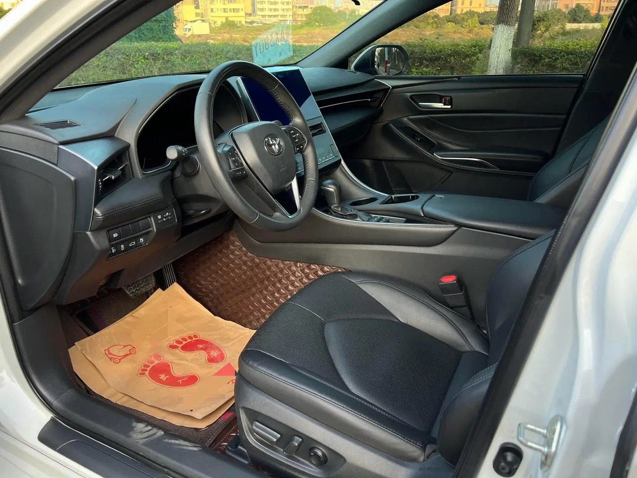 Toyota 2023 Asian Dragon 2.5 Deluxe Edition Automatic 3