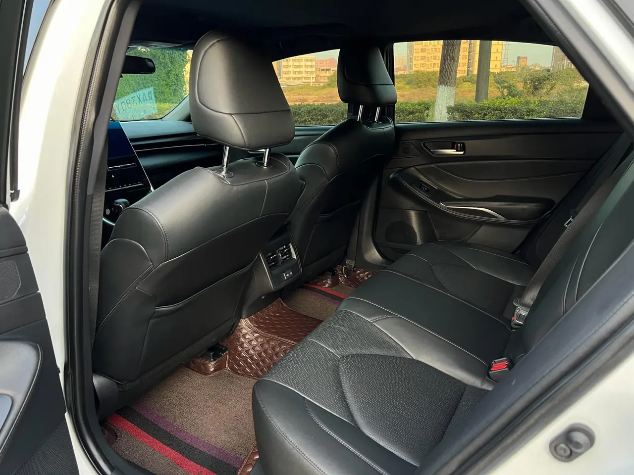 Toyota 2023 Asian Dragon 2.5 Deluxe Edition Automatic 4