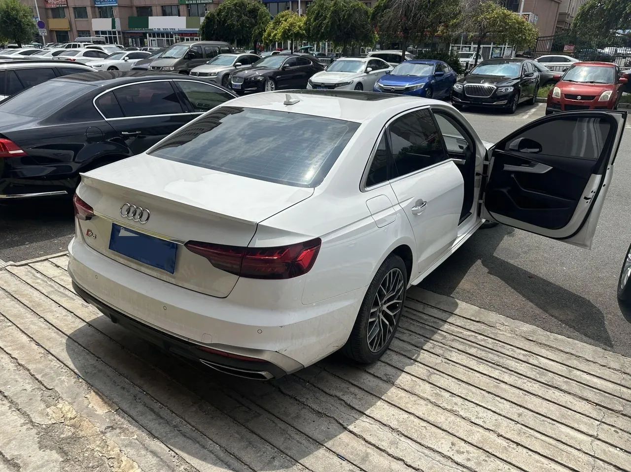 Audi 2020 A4L 2.0TFSI 40TFSI Fashion Dynamic Automatic 7