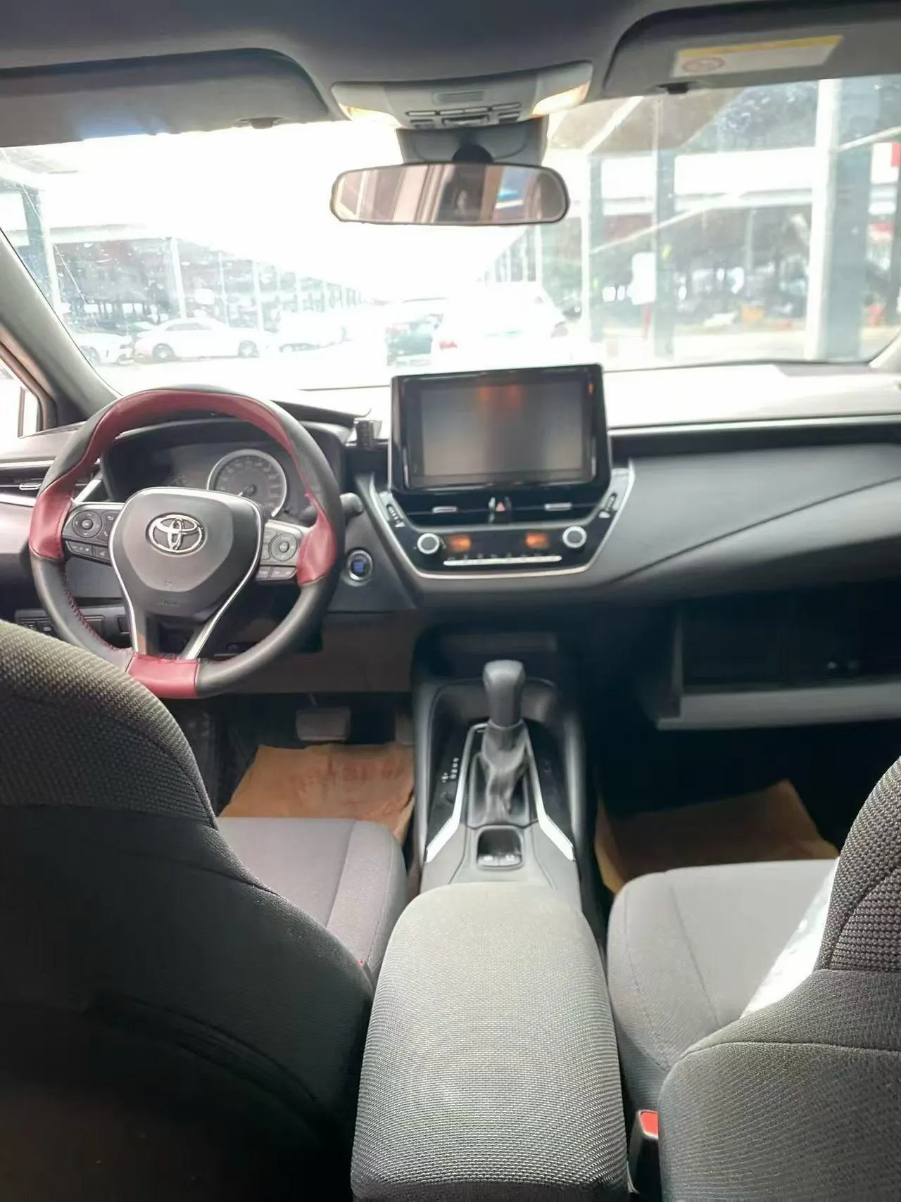 Toyota 2023 Lei Ling 1.2T Stepless 185T Deluxe Automatic Gear 4