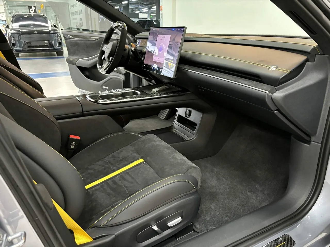 MI 2025 SU7 Ultra Ultra Automatic 13