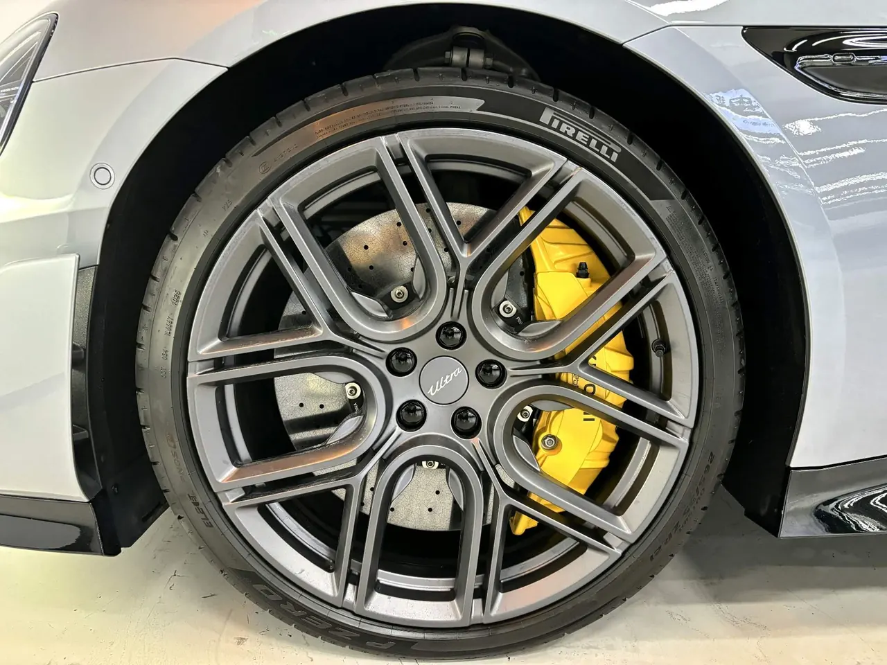 MI 2025 SU7 Ultra Ultra Automatic 5