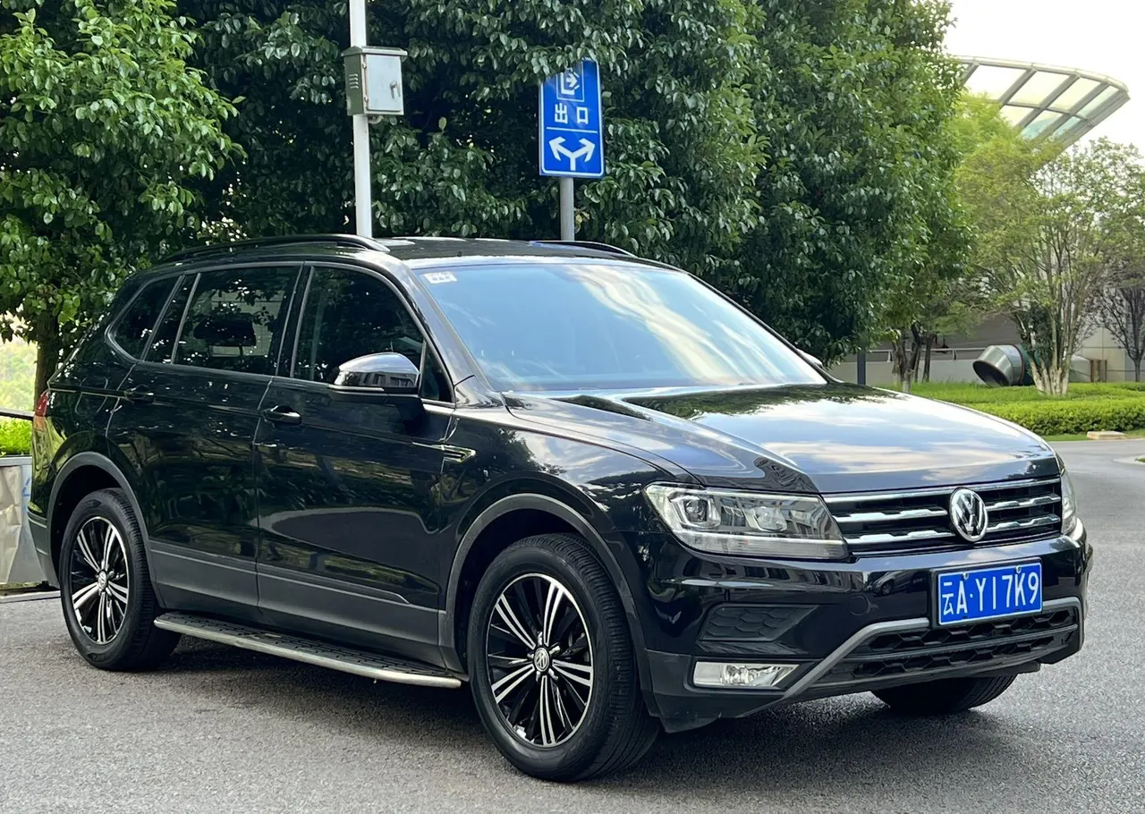 Volkswagen 2020 Tiguan L 2.0TSI 330TSI Two-Drive Fashion Edition Automatic Gear 2