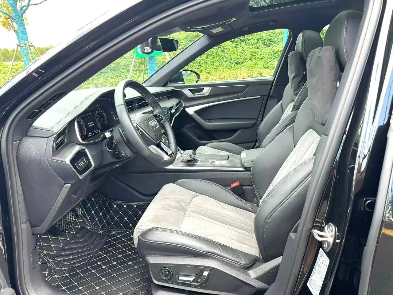 Audi 2025 A6L 2.0TFSI 45TFSI Quattro Selected Dynamic Automatic 4