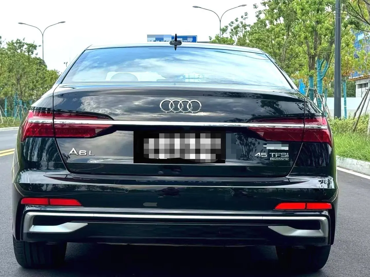 Audi 2025 A6L 2.0TFSI 45TFSI Quattro Selected Dynamic Automatic 8