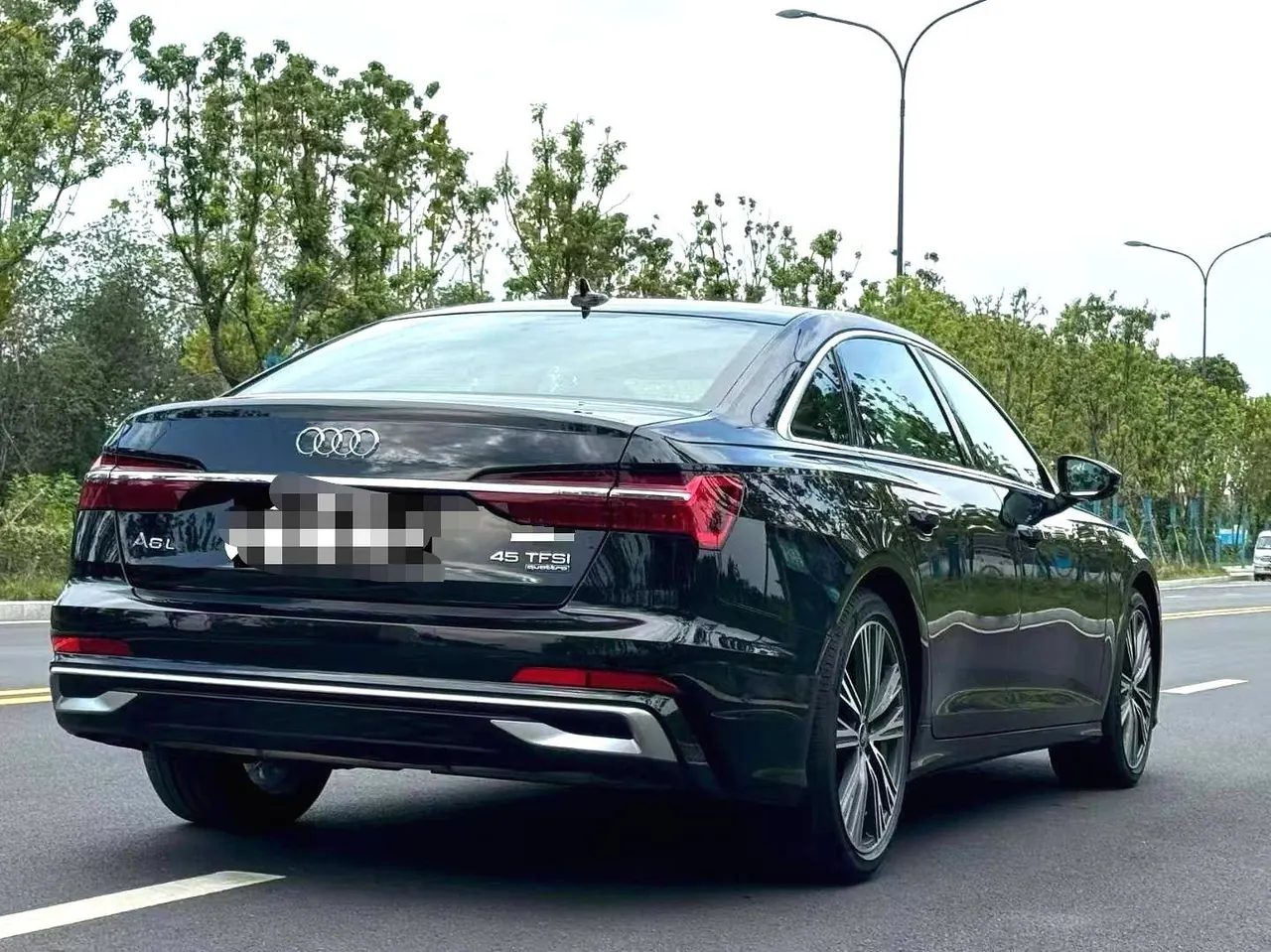 Audi 2025 A6L 2.0TFSI 45TFSI Quattro Selected Dynamic Automatic 9