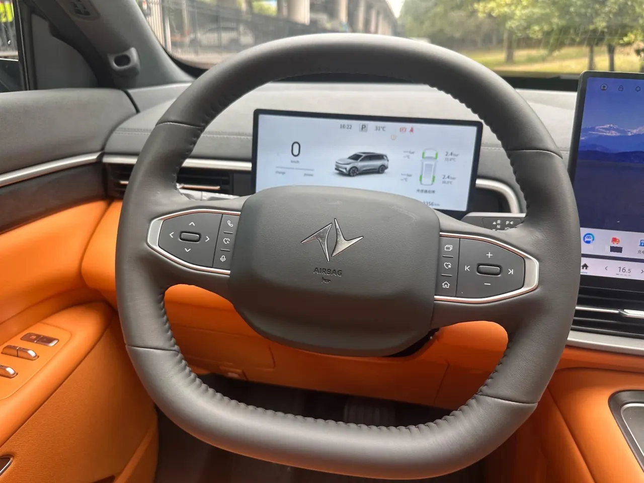 Yi Pai 2026 eπ 008 Pure Electric Home Edition 6-seat Automatic Gear 9