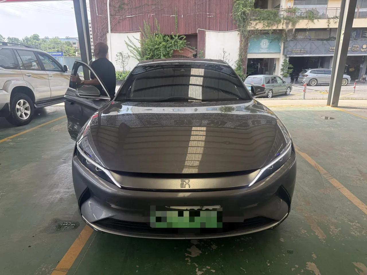 BYD 2020 Han Super Long Endurance Edition Noble Automatic Transmission 2