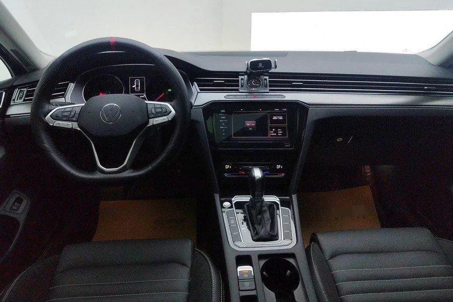 Volkswagen 2020 Magotan 2.0TSI 330TSI Leading Automatic 6