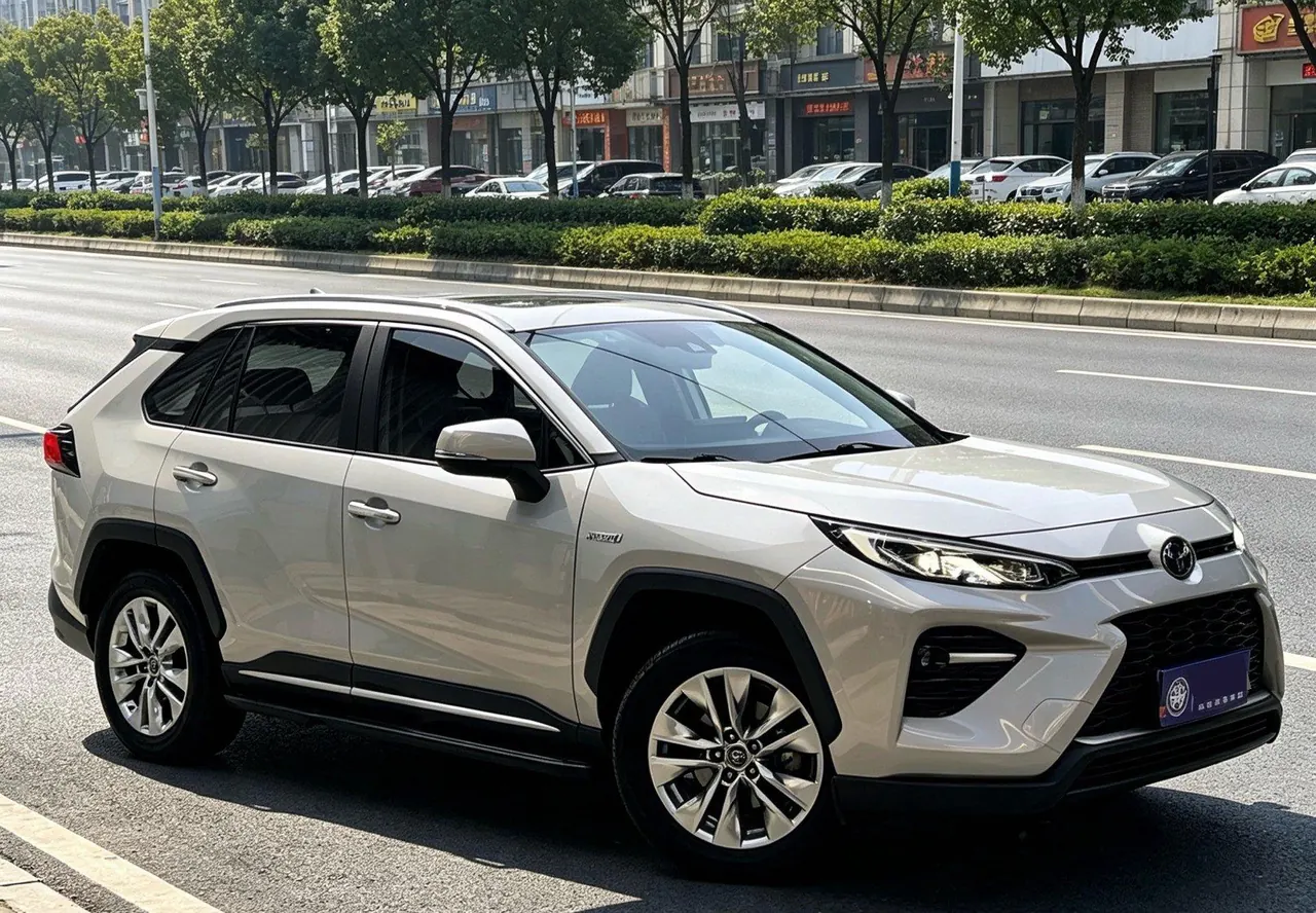 Toyota 2022 Willanda 2.0 Stepless Two-Drive Luxury PLUS Edition Automatic Gear 2