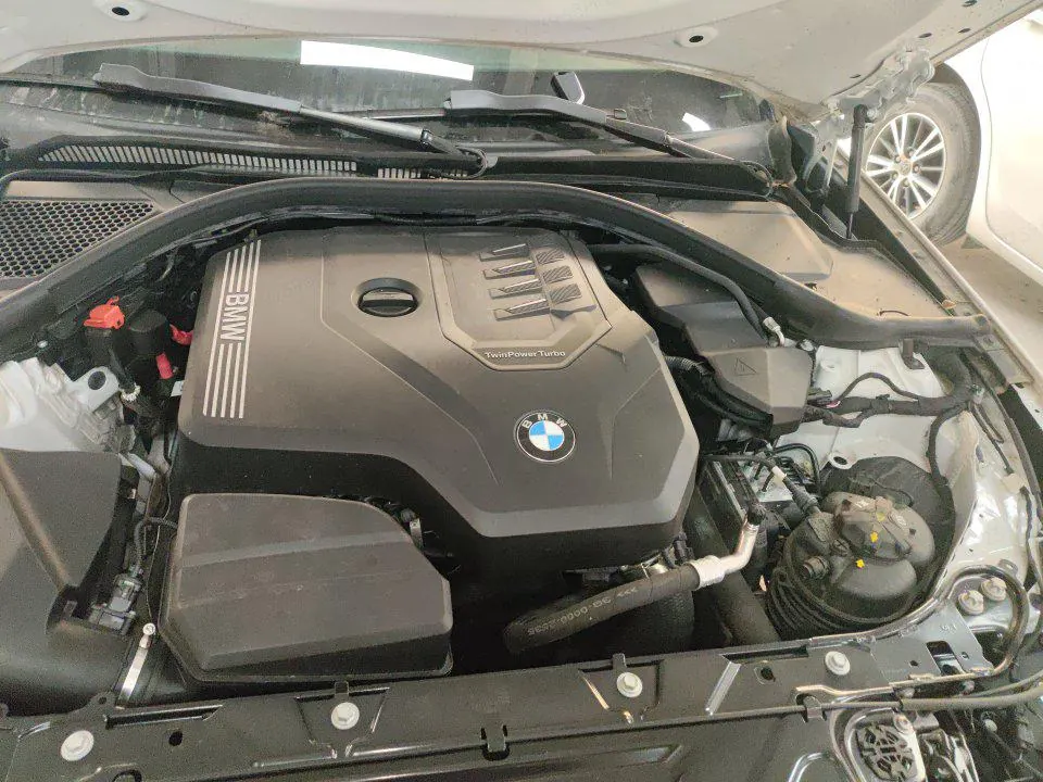 BMW 3 Series 2024 325i 2.0T M Sports Obsidian Night Suit Automatic Gear 3