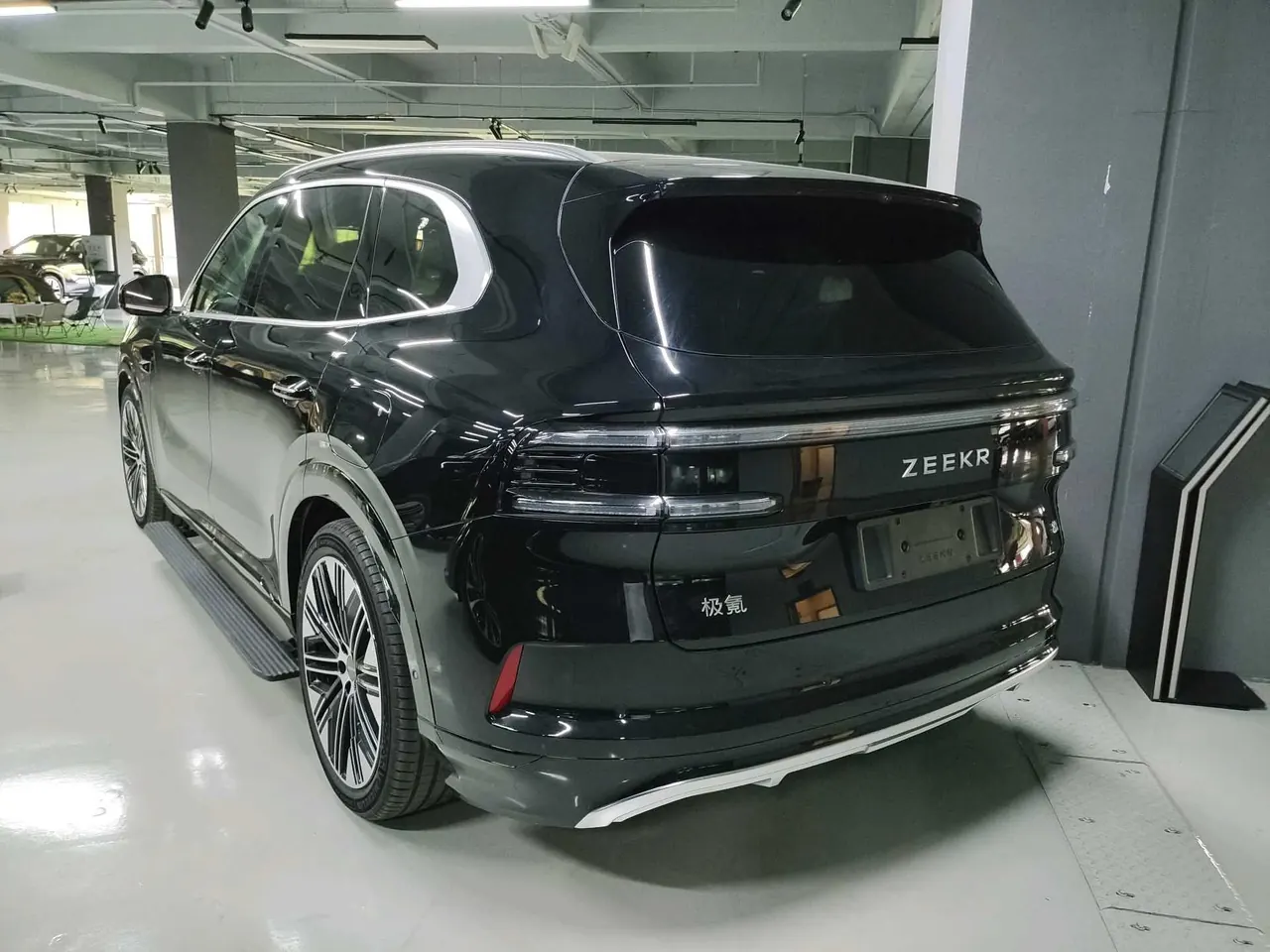 Zeekr 2026 Zeekr 8X 2.0T Ultra Edition 70kWh Automatic 9