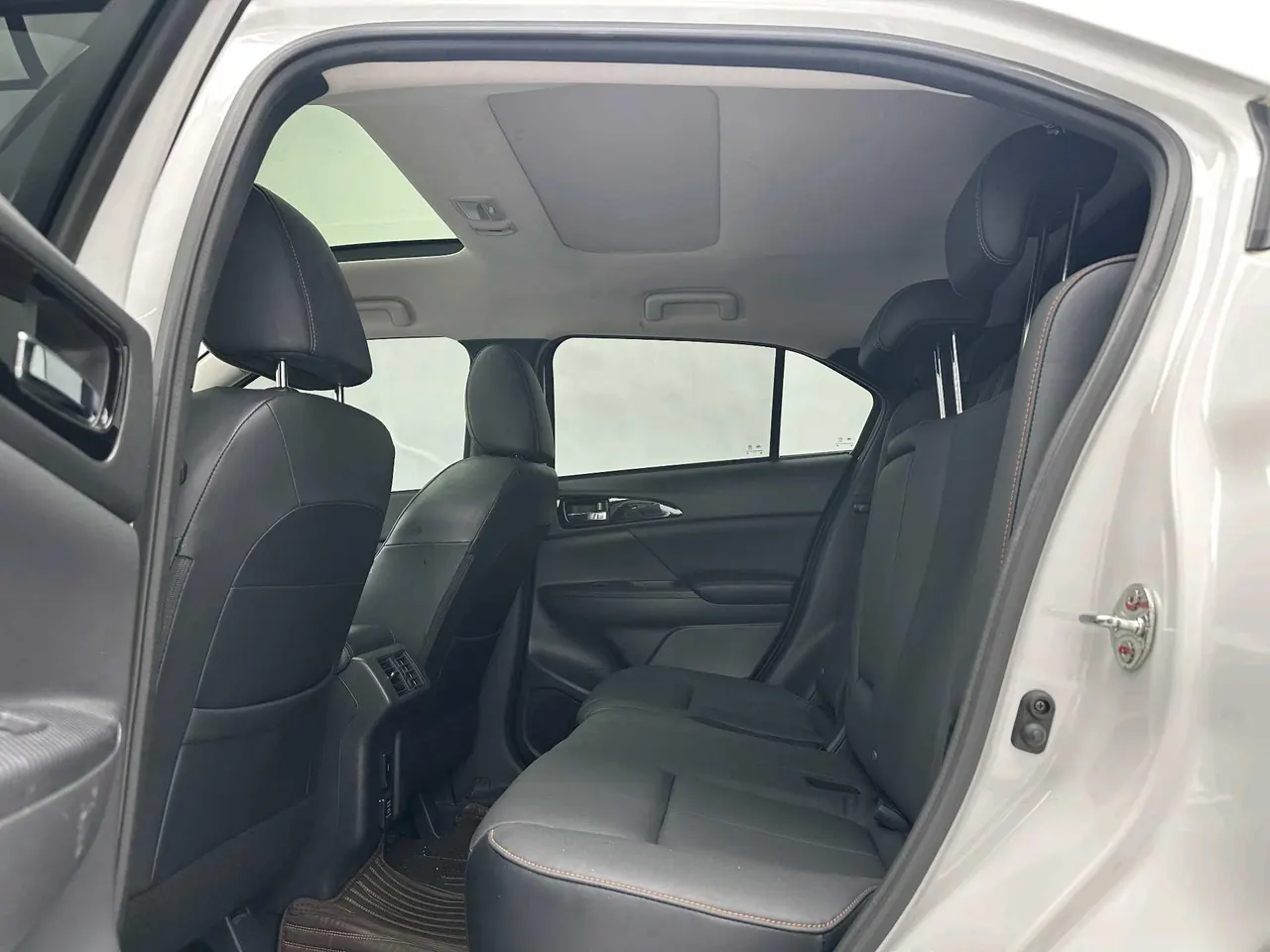 Mitsubishi 2021 Yige 1.5T Stepless Four-wheel Drive Automatic Gear 6