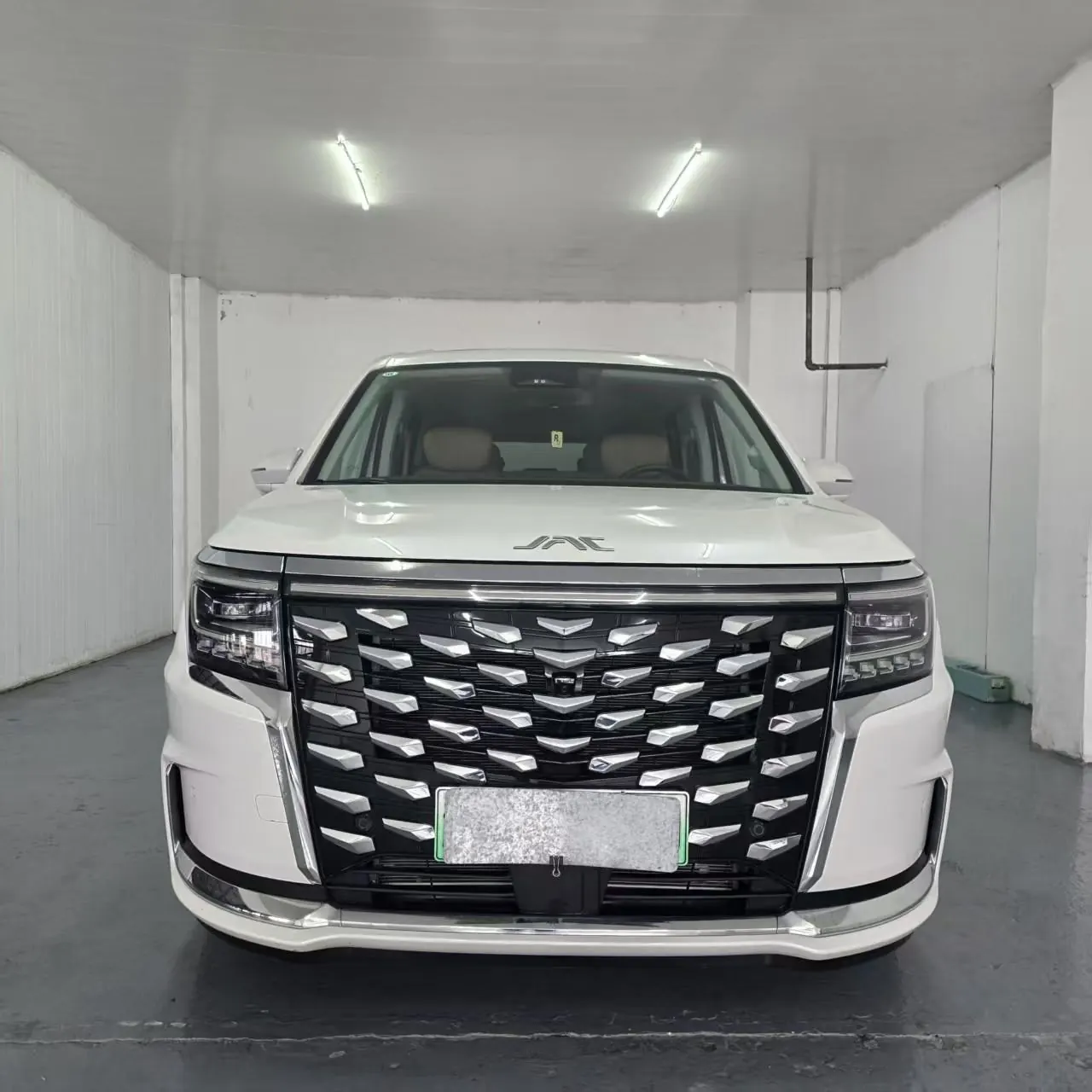 JAC 2024 Ruifeng RF8 PHEV 1.5T 150KM Smart Leaf Flagship Automatic Gear 3