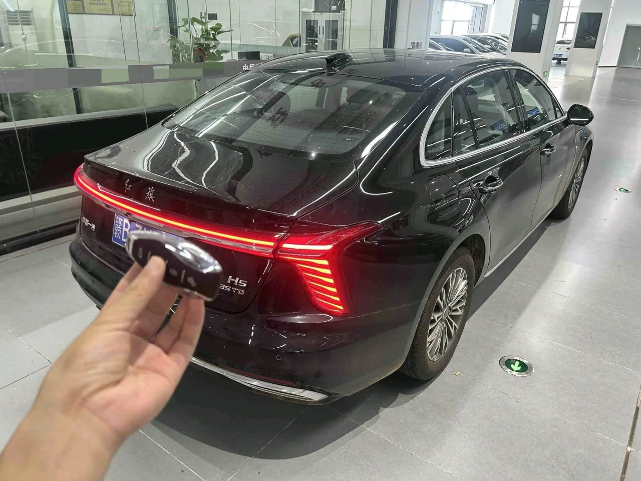 HongQi 2025 H5 1.5T Flag Rhyme 500000 Commemorative Automatic Gear 2