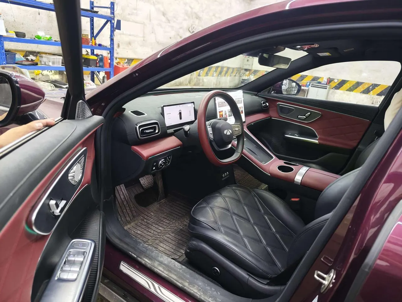 Chery 2025 Fengyun A9L 1.5T Four-wheel Drive High Energy Peak Edition Automatic Gear 2